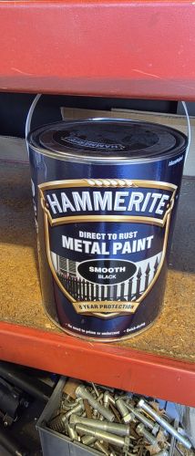 Damaged Tin Hammerite Smooth 2.5 L Black