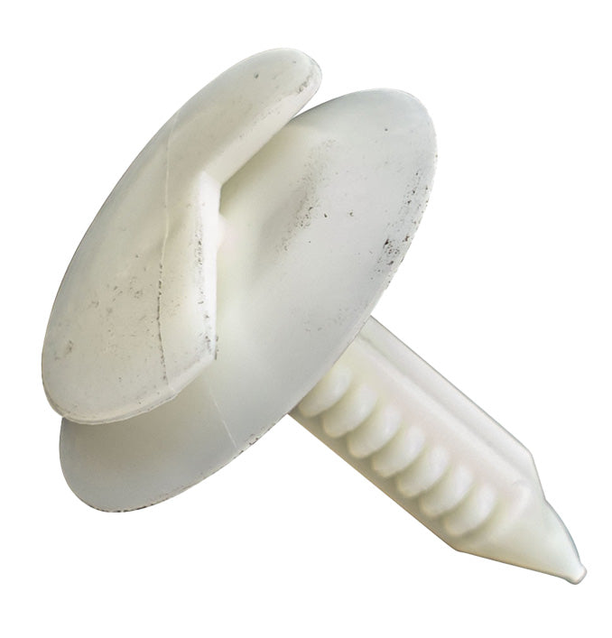 GTi Trim Clip White 24mm x 30mm, 6mm Hole