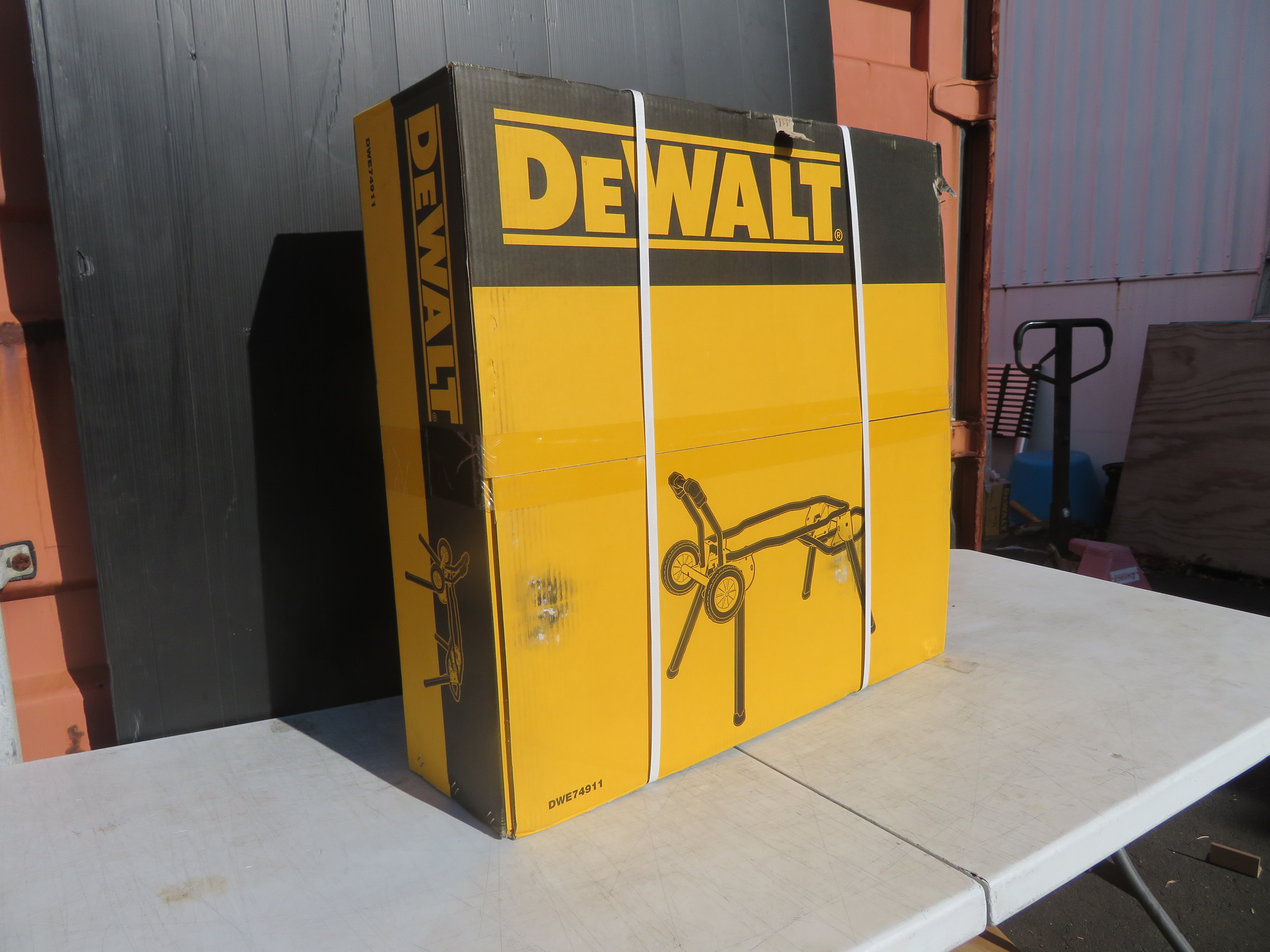 DEWALT Rolling Stand Table Saw