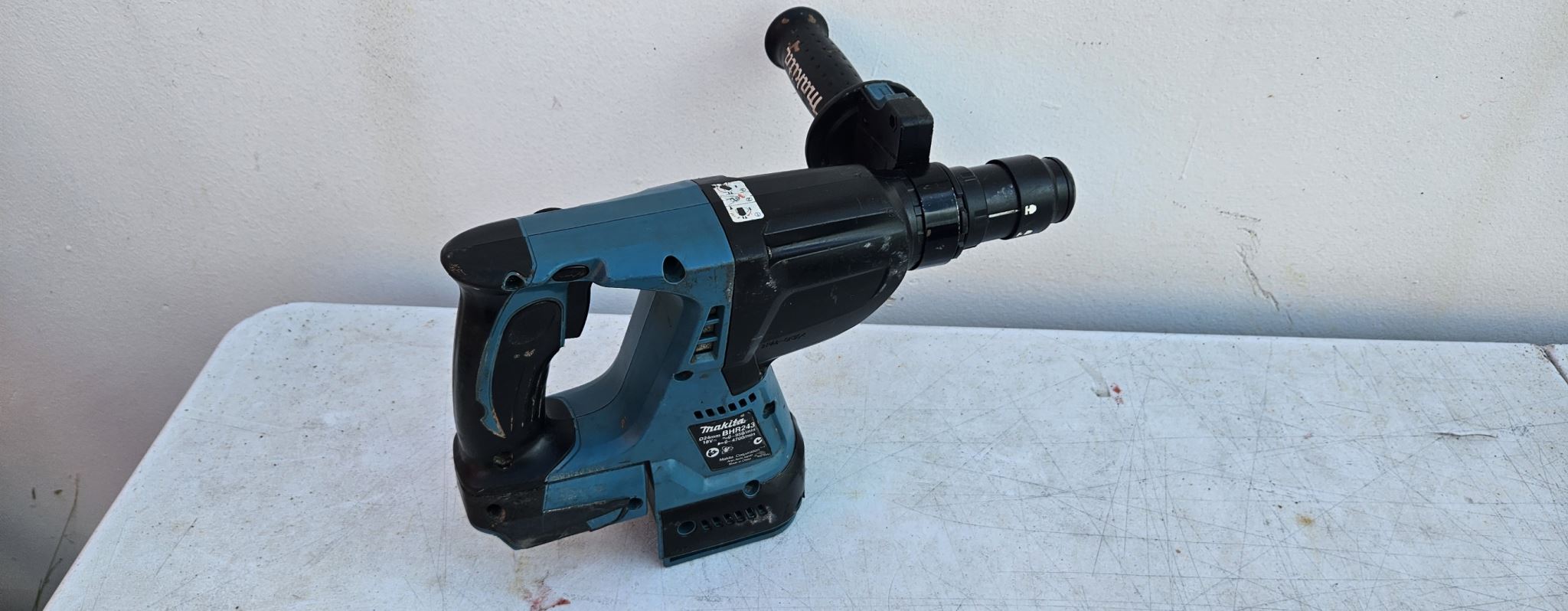 MAKITA CORDLESS ROTARY HAMMER DRILL Ex Demo