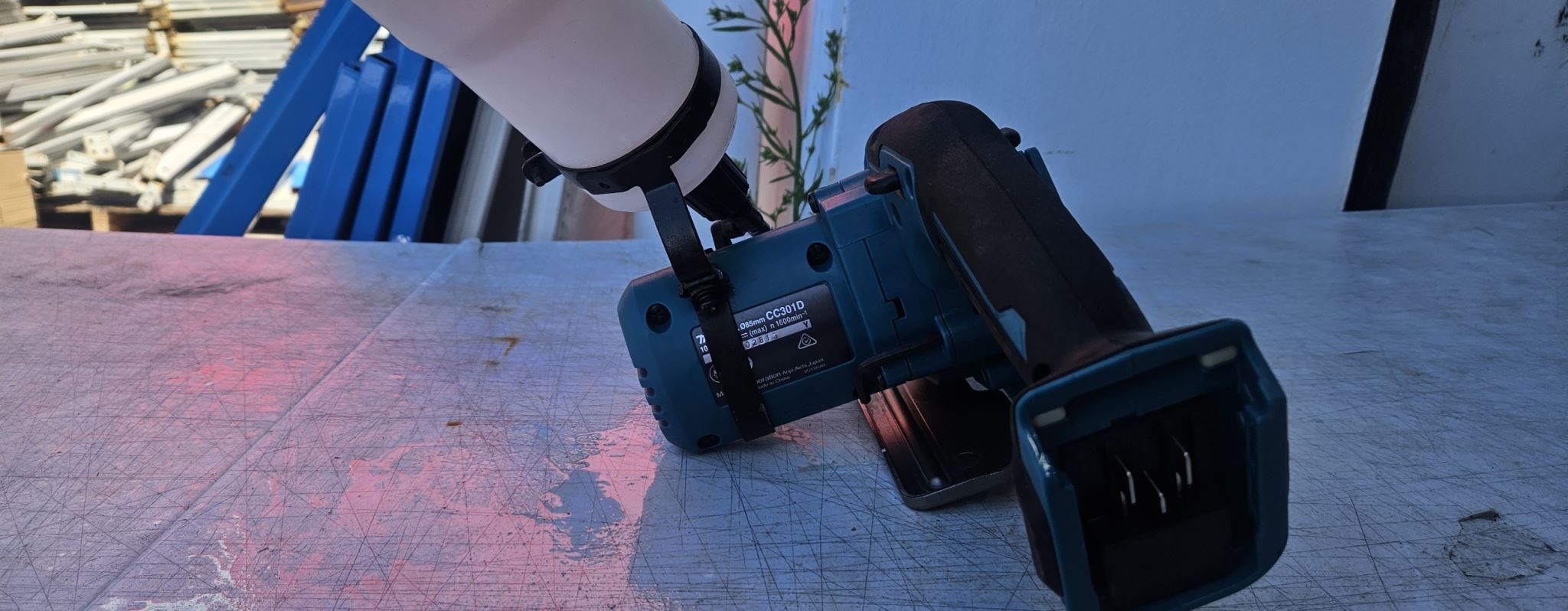 Makita 12V Cordless Tile Cutter Ex Demo