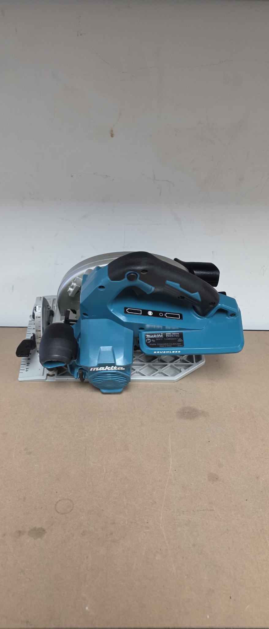 Makita 18Vx2 Lxt Bl Circular Saw185mm Skin Only Ex Demo