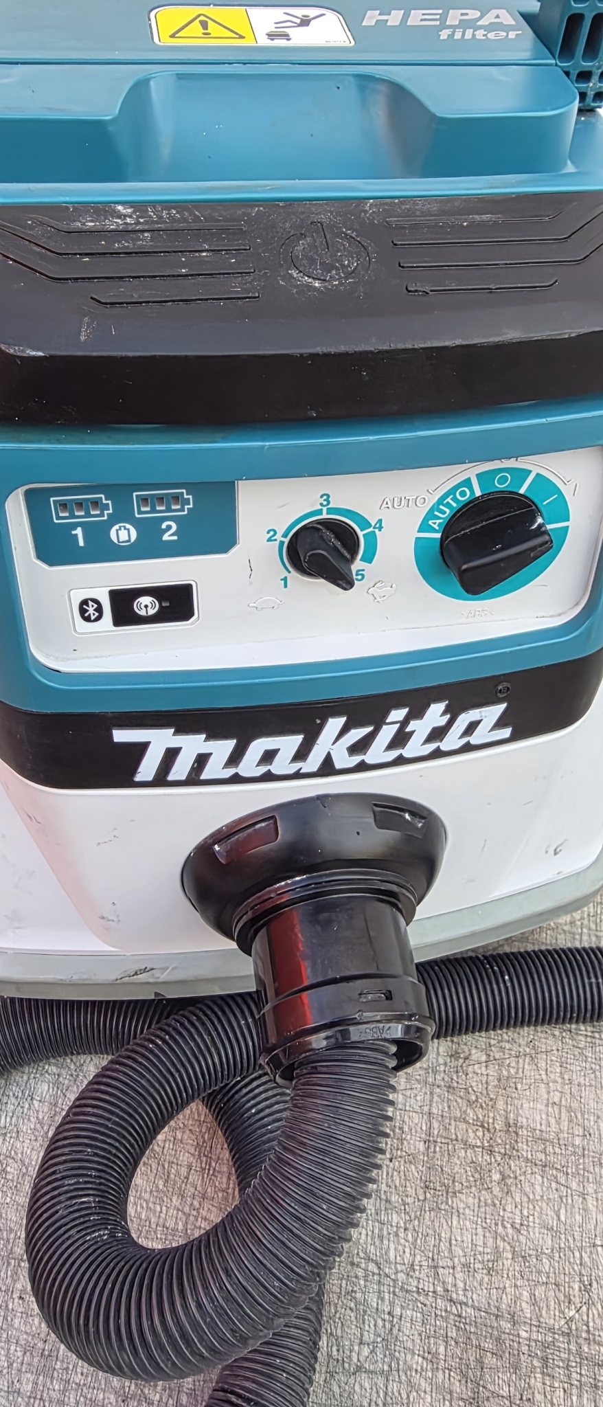Makita 18Vx2 LXT BL VAC-DC-Dry BlueT Ex Demo