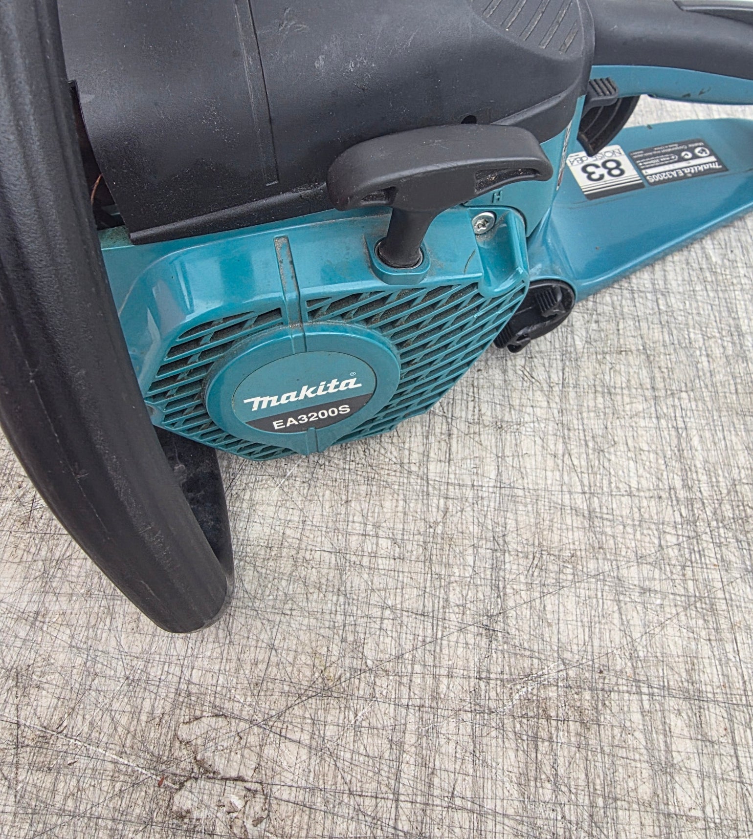 Makita 32Cc 350mm Utilty Petrol Chainsaw Ex Demo
