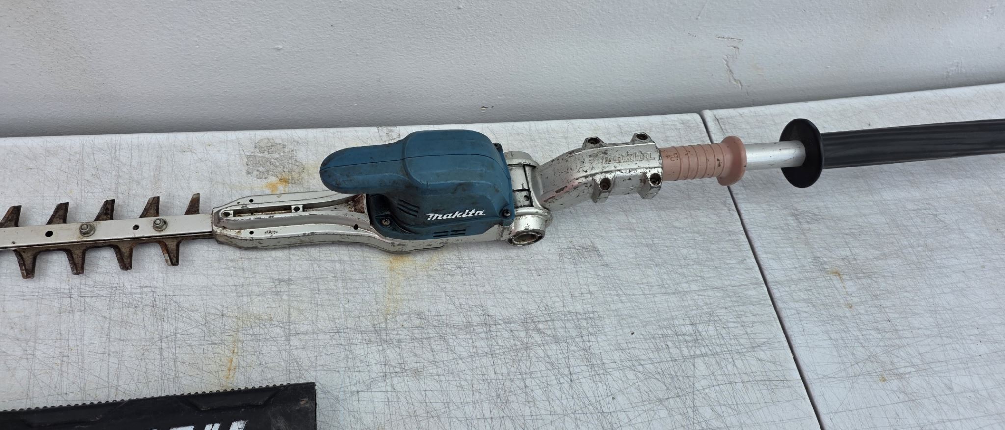 Makita 18V Pole Hedge Trimmer Skin Only Ex Demo