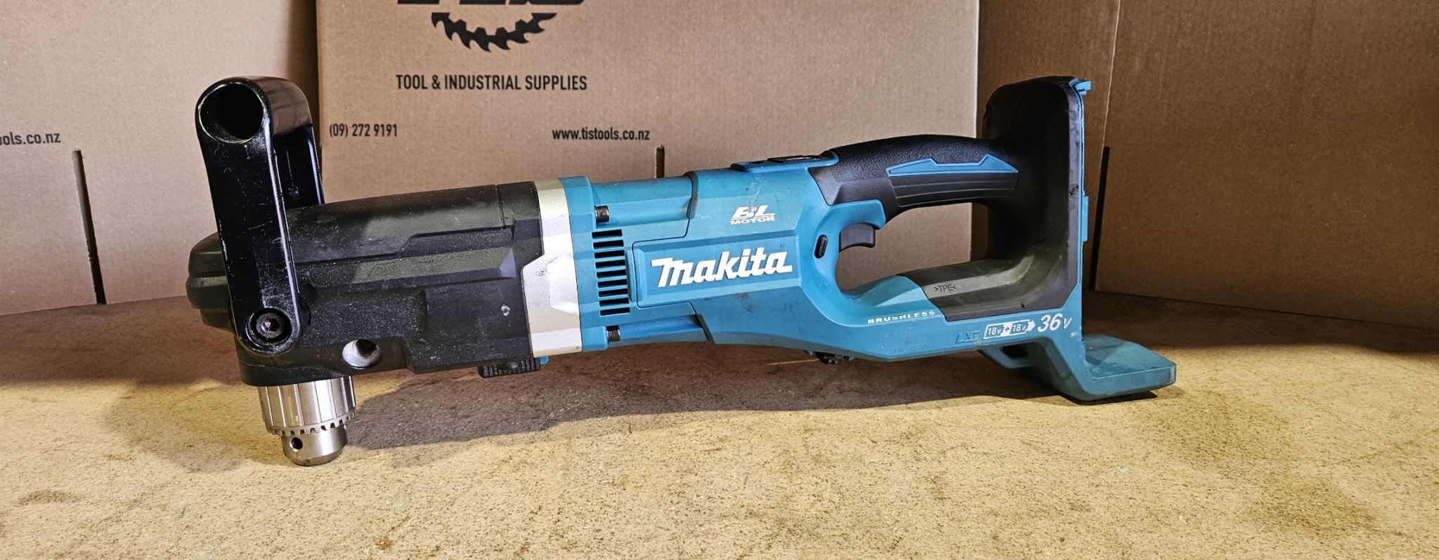 Makita Ex Demo 18Vx2 LXT BL ANGLE DRILL