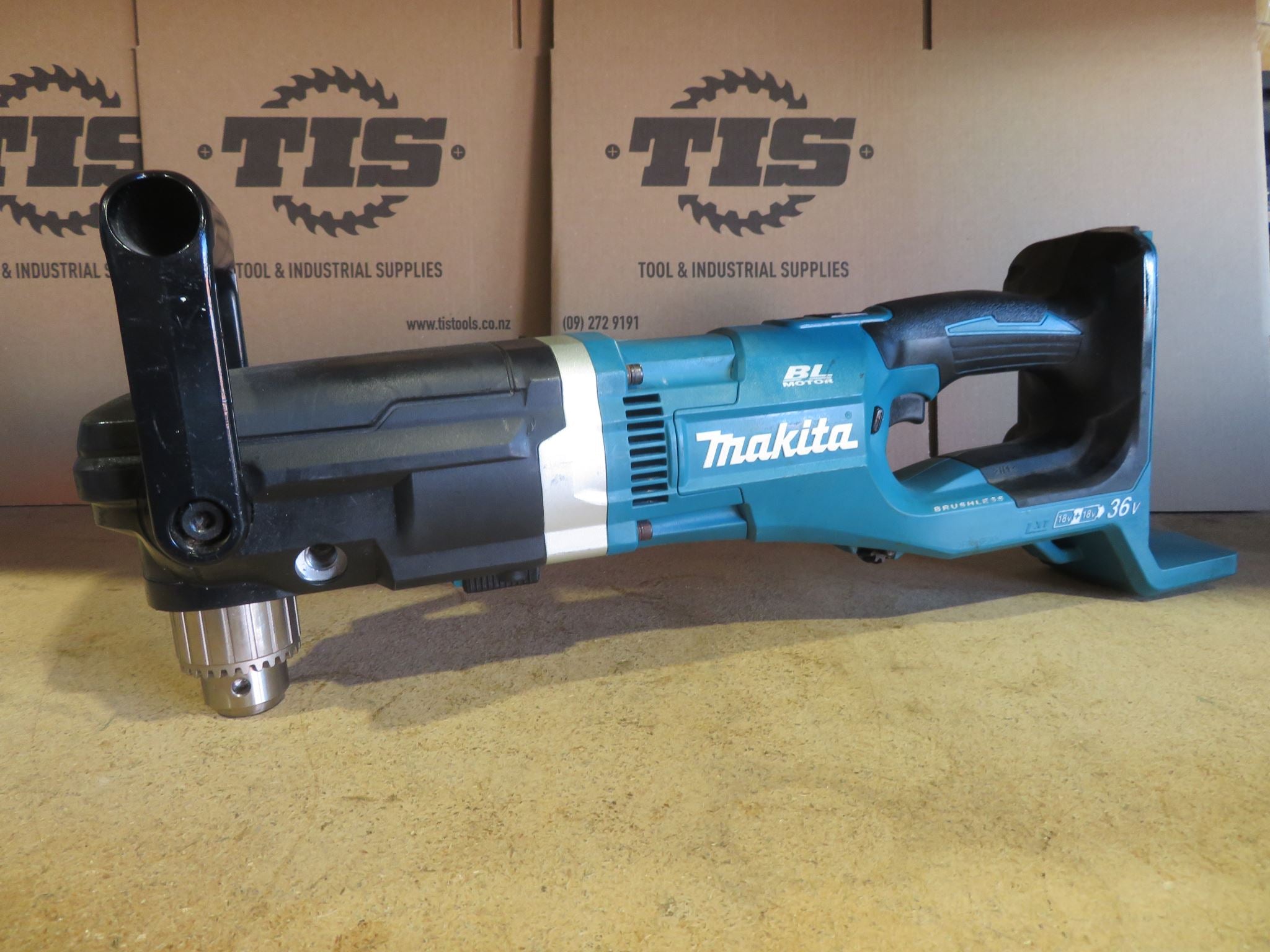 Makita EX DEMO 18Vx2 BL EARTH AUGER