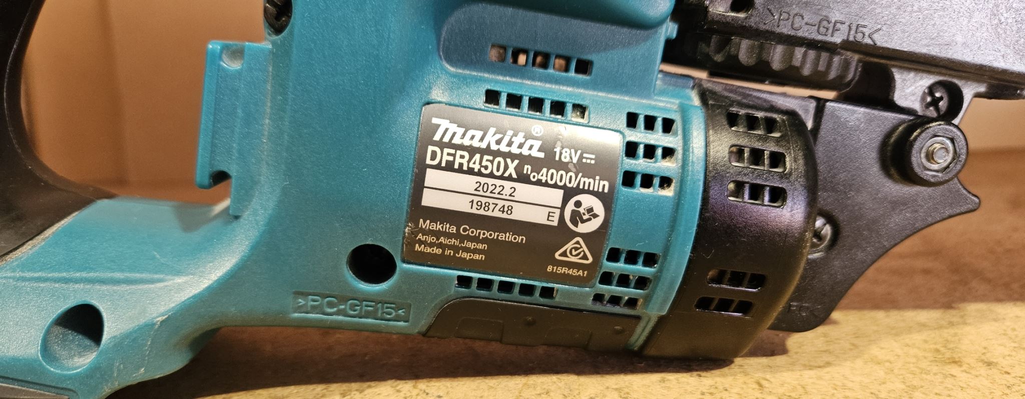 MAKITA EX DEMO 18V LXT AUTO FEED SCREWDRIVER