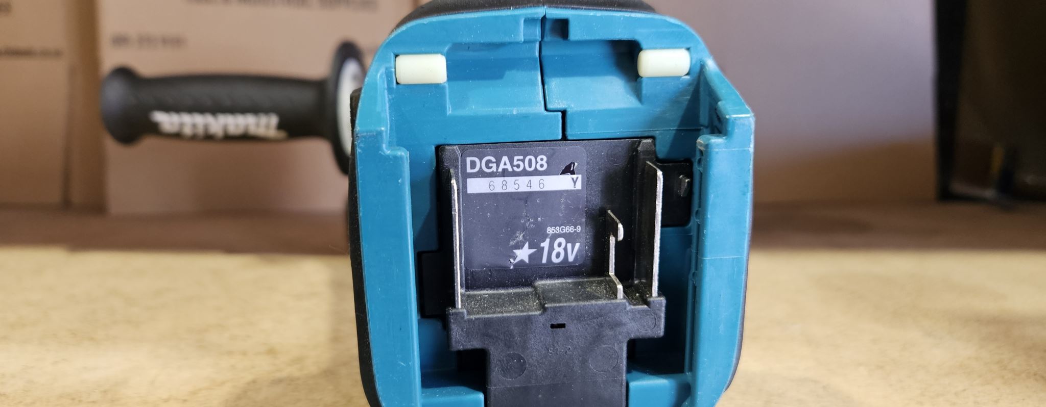 MAKITA EX DEMO 18V BL GRINDER 125mm Paddle