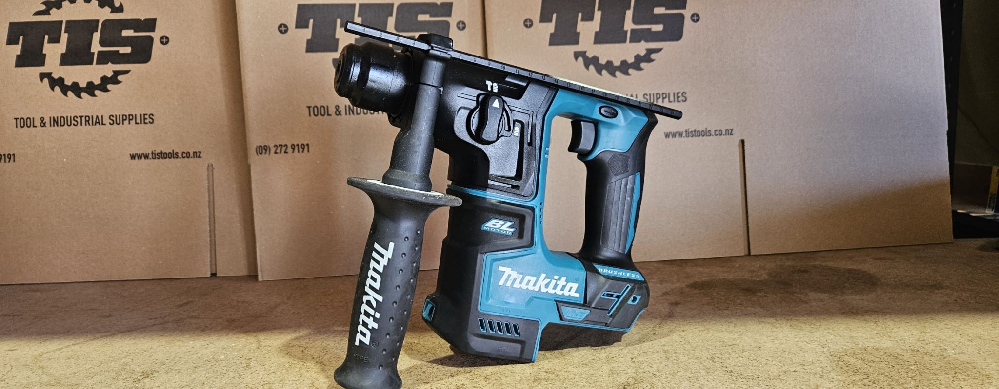 MAKITA EX DEMO 18V LXT BL Rotary Hammer SDS+ TOOL ONLY