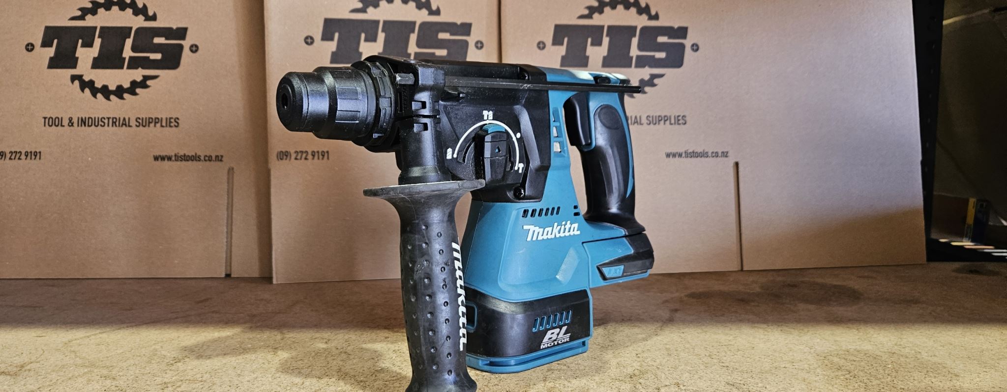 MAKITA 18V LXT BL ROTARY HAMMER Ex Demo