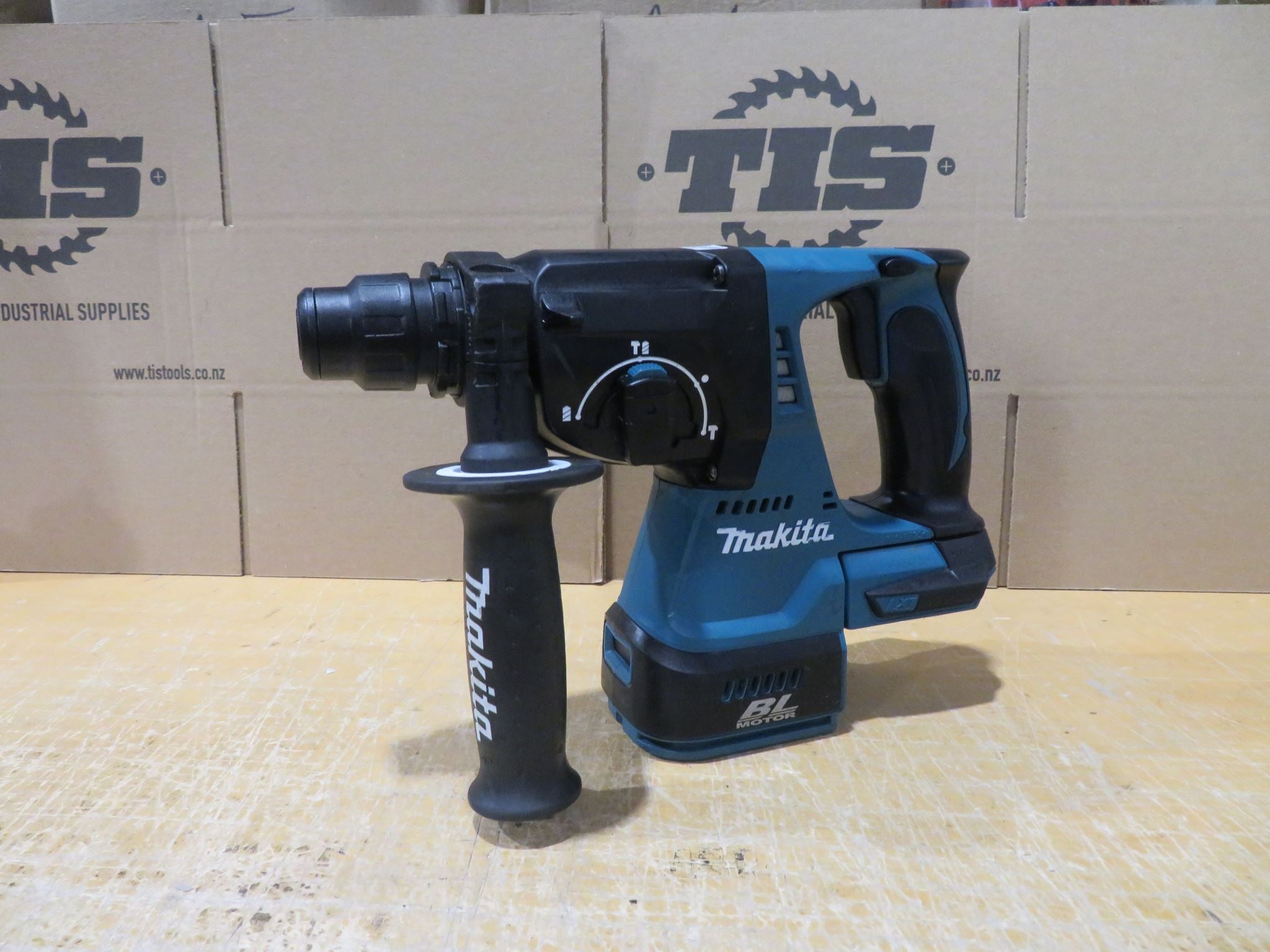MAKITA 18V LXT BL ROTARY HAMMER Ex Demo