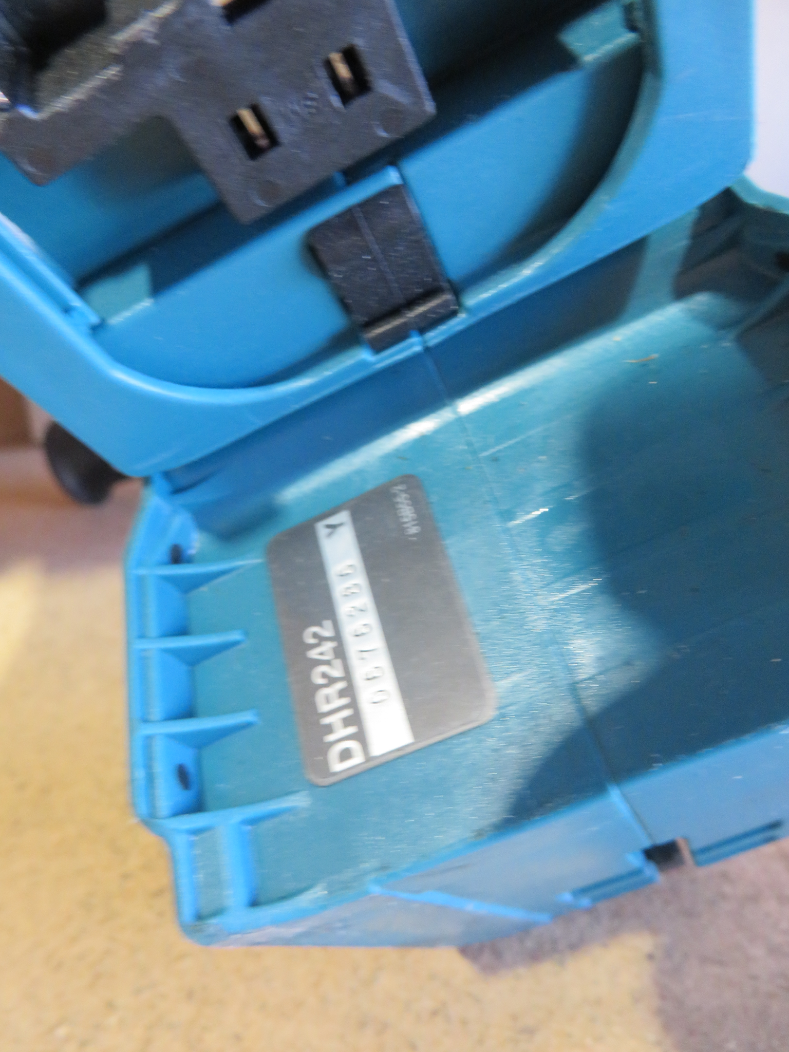 MAKITA 18V LXT BL ROTARY HAMMER Ex Demo