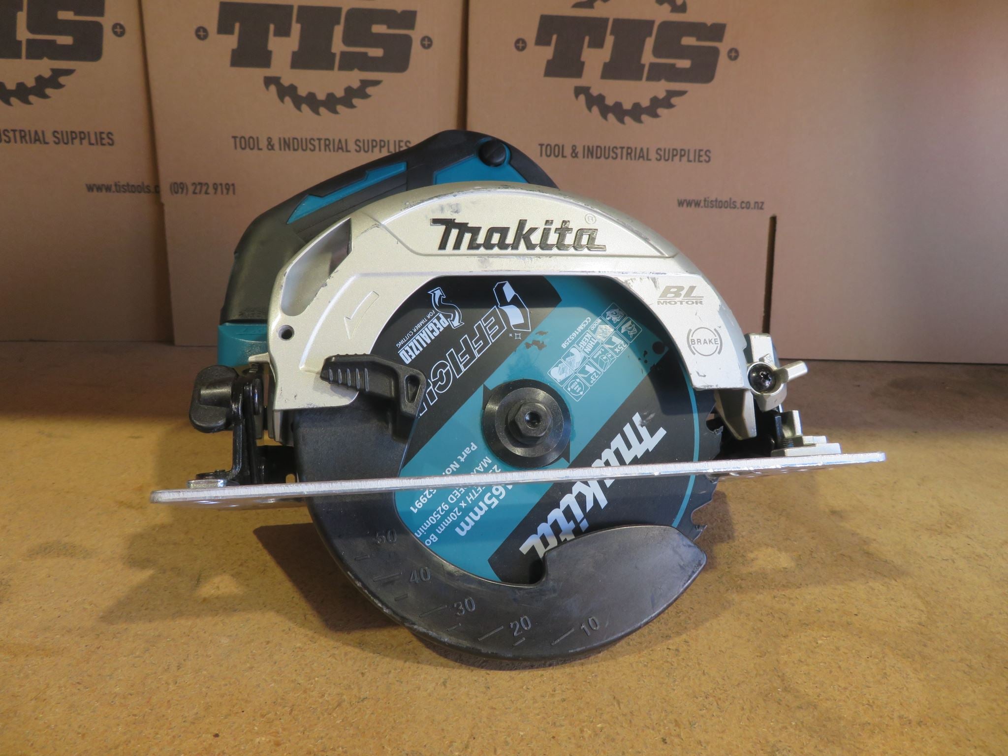 Makita Ex Demo DHS660Z 18V LXT Brushless 165mm Circular Saw
