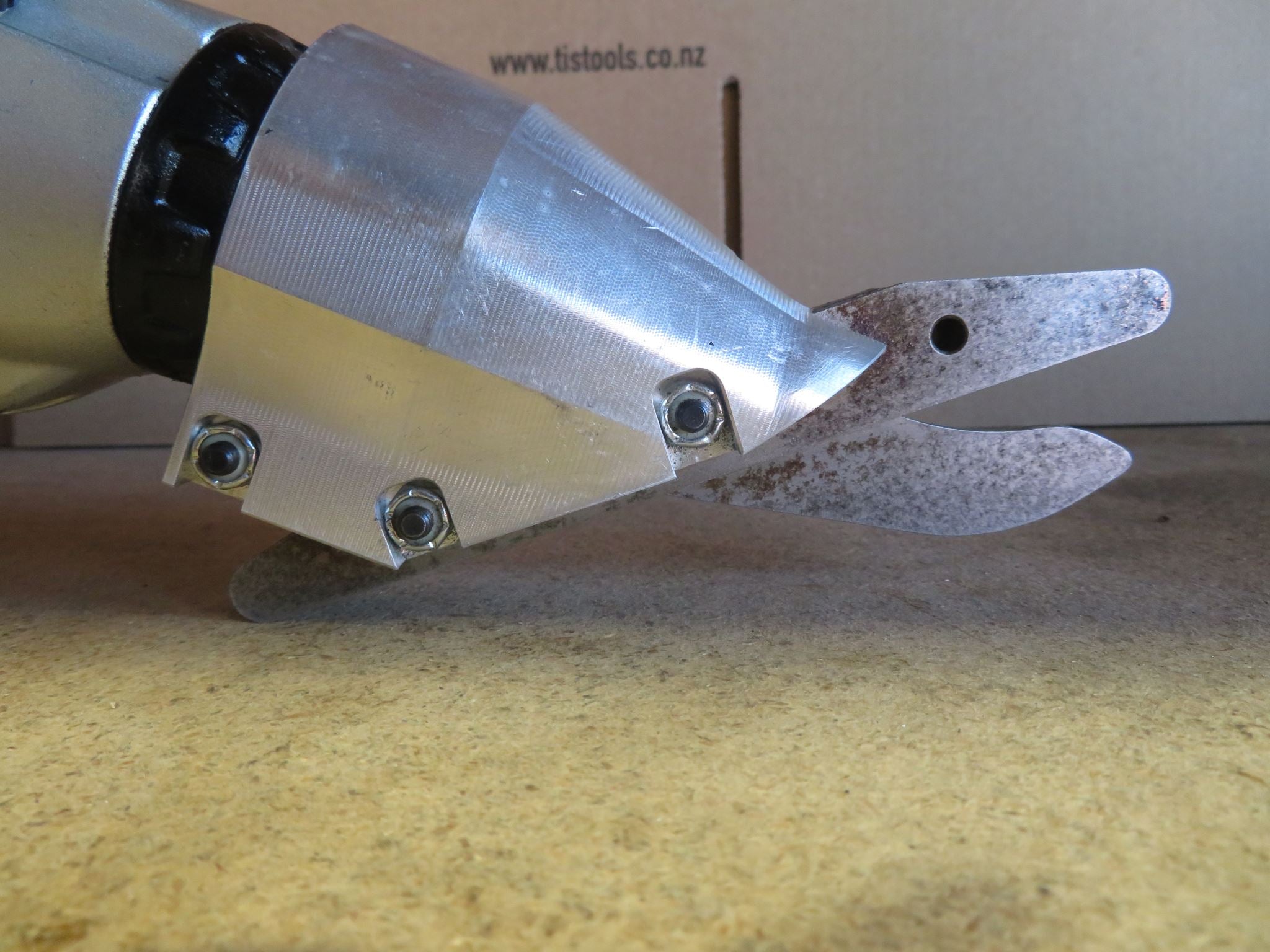 Makita Ex Demo 18V LXT Brushless 13mm Fibre Cement Shears