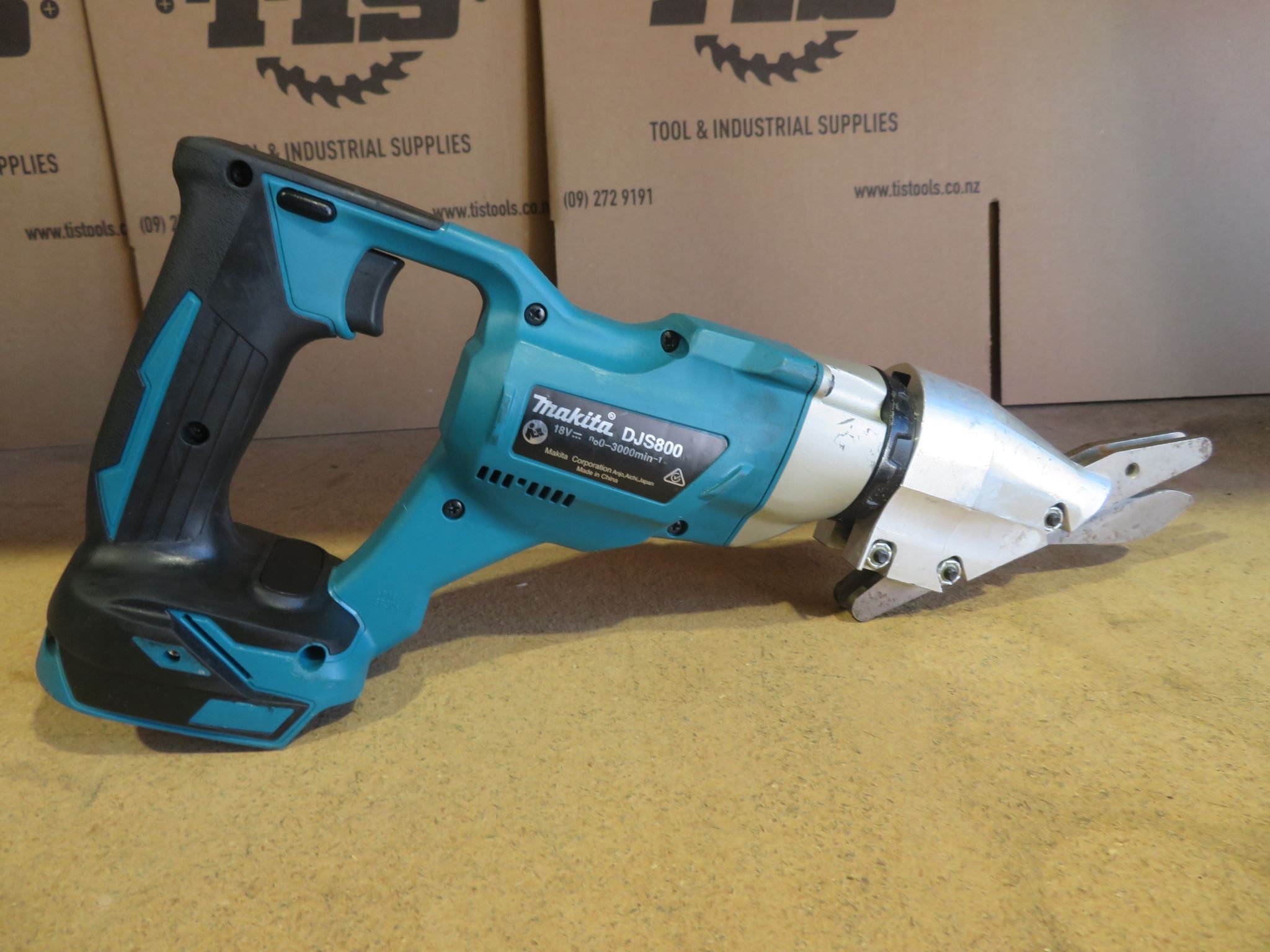Makita Ex Demo 18V LXT Brushless 13mm Fibre Cement Shears