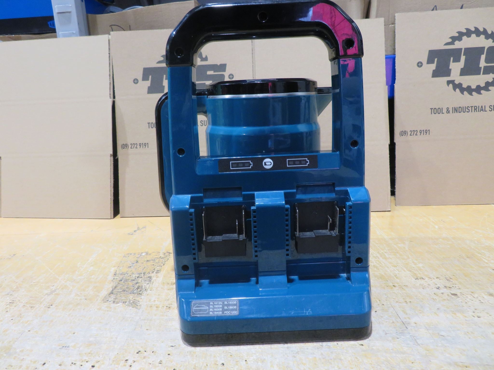 Makita 18V X 2 Lxt Kettle 800Ml Ex demo