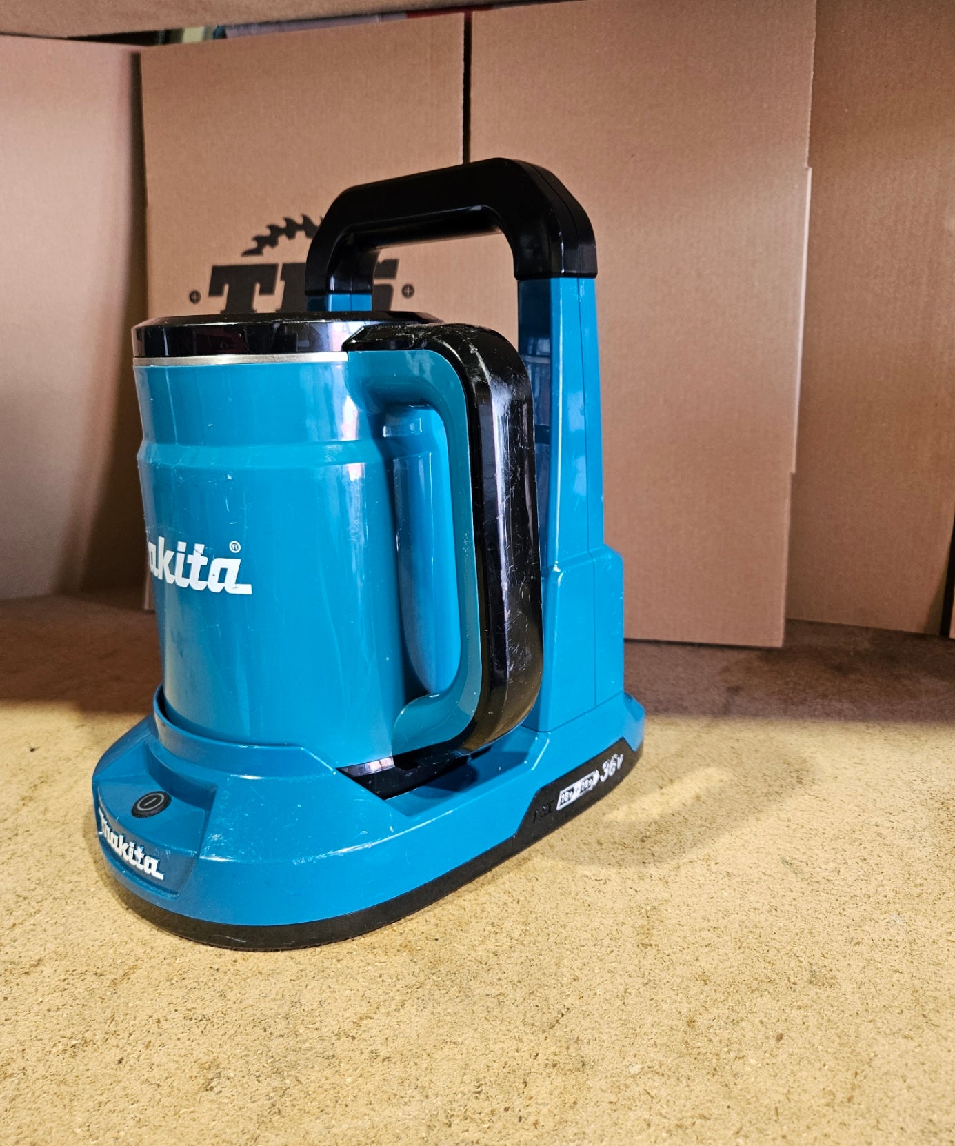 Makita 18V X 2 Lxt Kettle 800Ml Ex demo