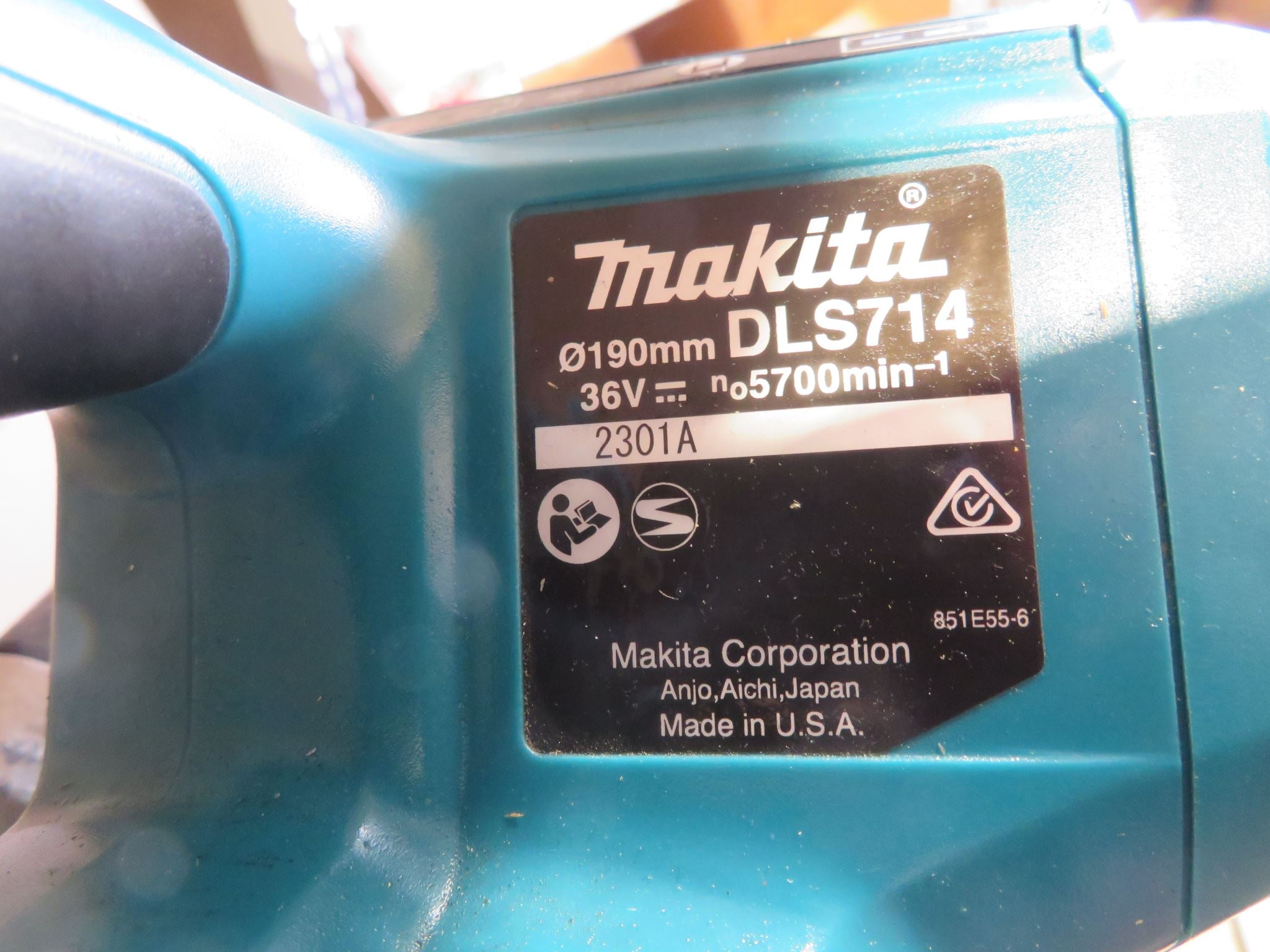 Makita EX DEMO 18Vx2 36V LXT Brushless 190mm 7-1/2 Slide Compound Mitre Saw