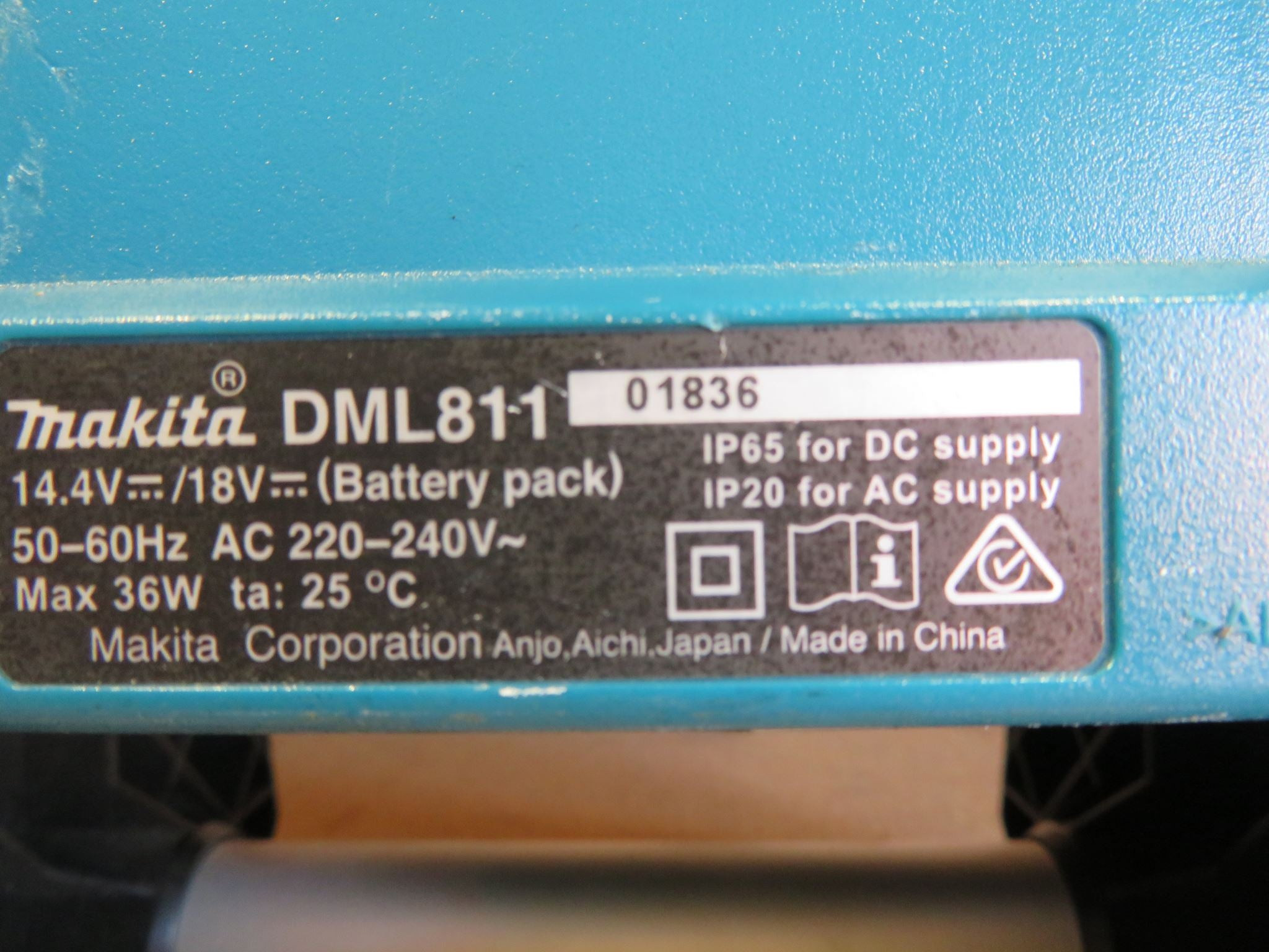 Makita Ex Demo DML811 18V LXT / AC 3,000lm LED Work Light