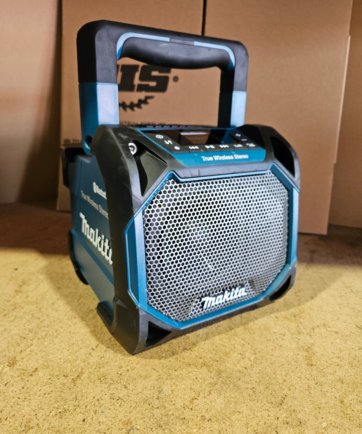 Makita 18V Lxt Jobsite Speaker connect Ex Demo