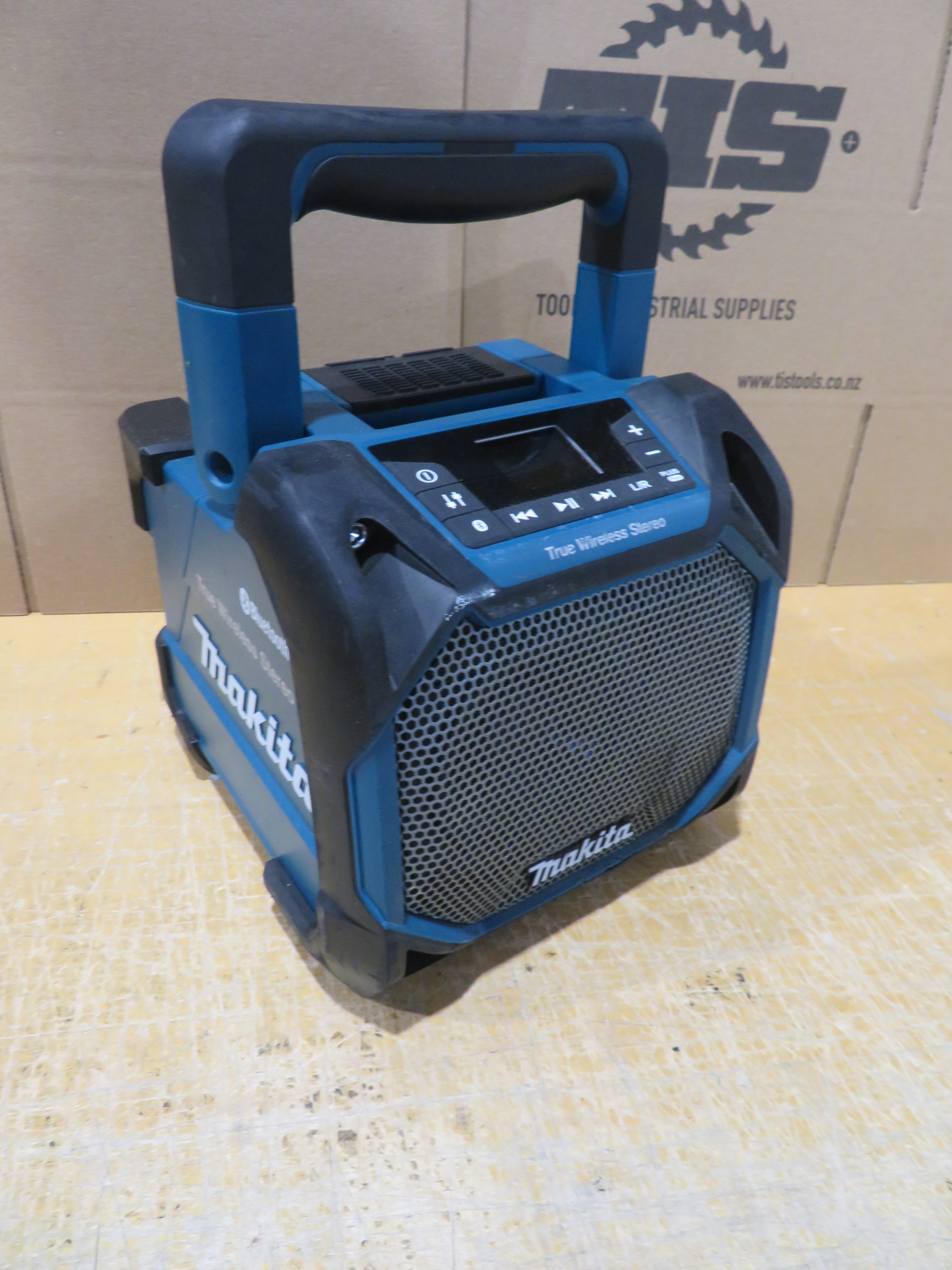 Makita 18V Lxt Jobsite Speaker connect Ex Demo