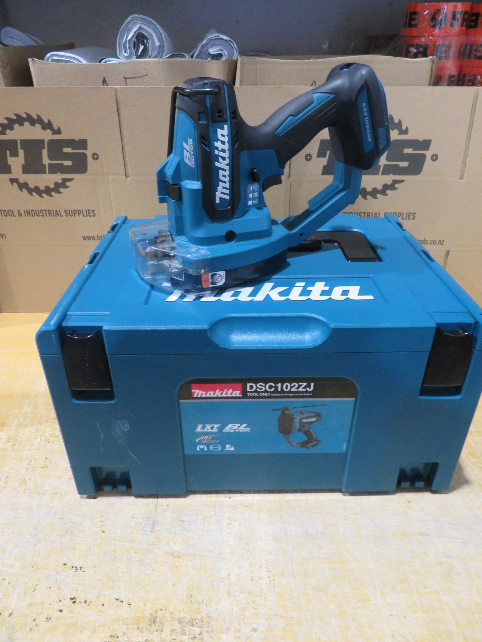 Makita 18V Lxt Bl Threaded Rod Cutter Ex Demo