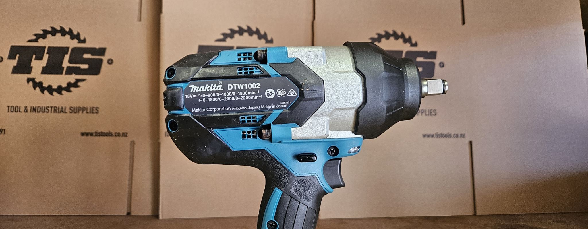 MAKITA 18V LXT BL IMPACT WRENCH 1/2in Ex Demo