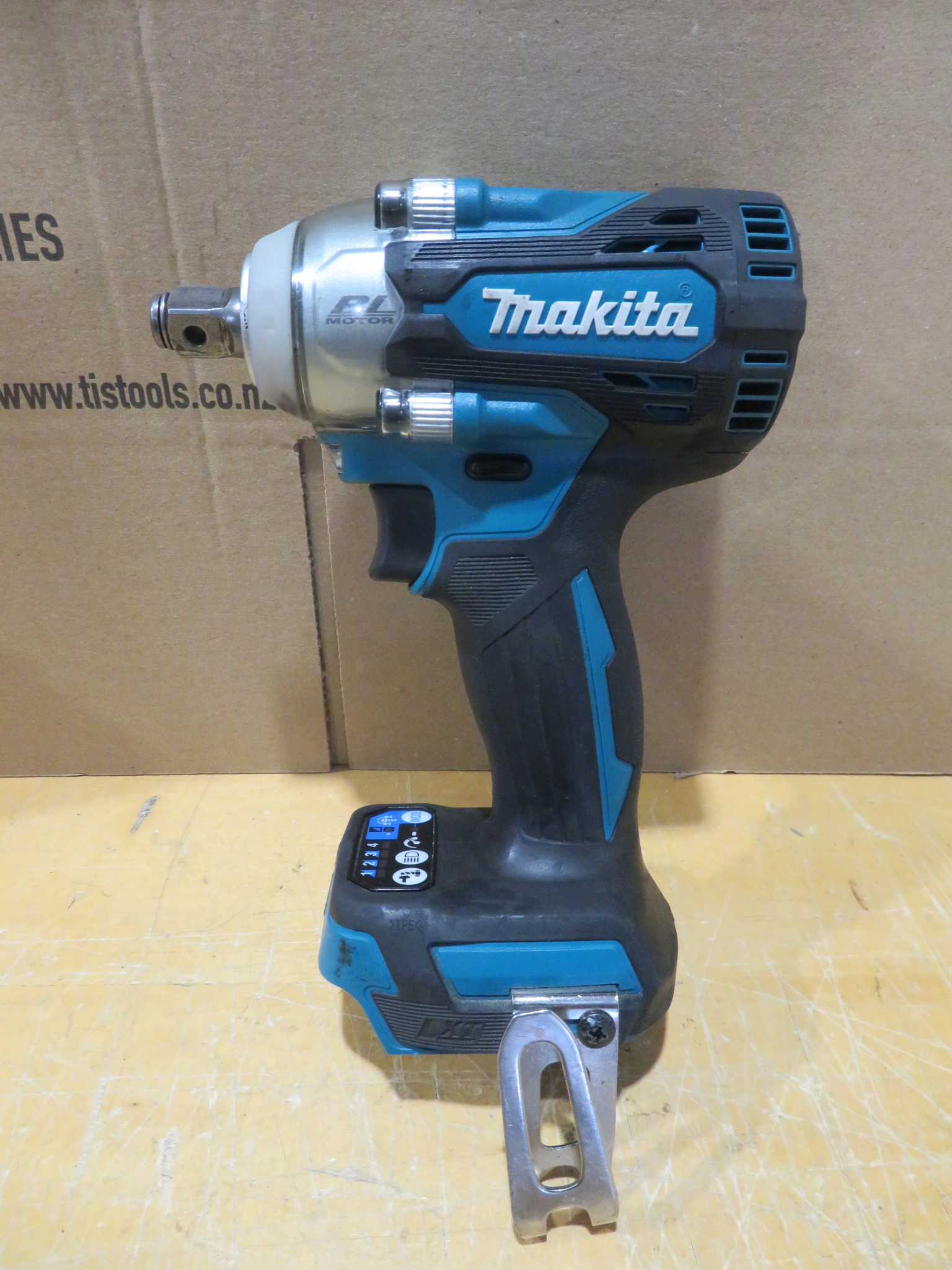 Makita Ex Demo 18V LXT Brushless 1/2 Impact Wrench