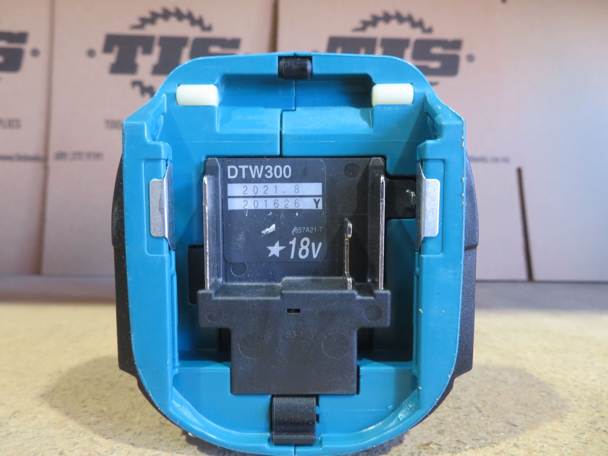 Makita Ex Demo 18V LXT Brushless 1/2 Impact Wrench