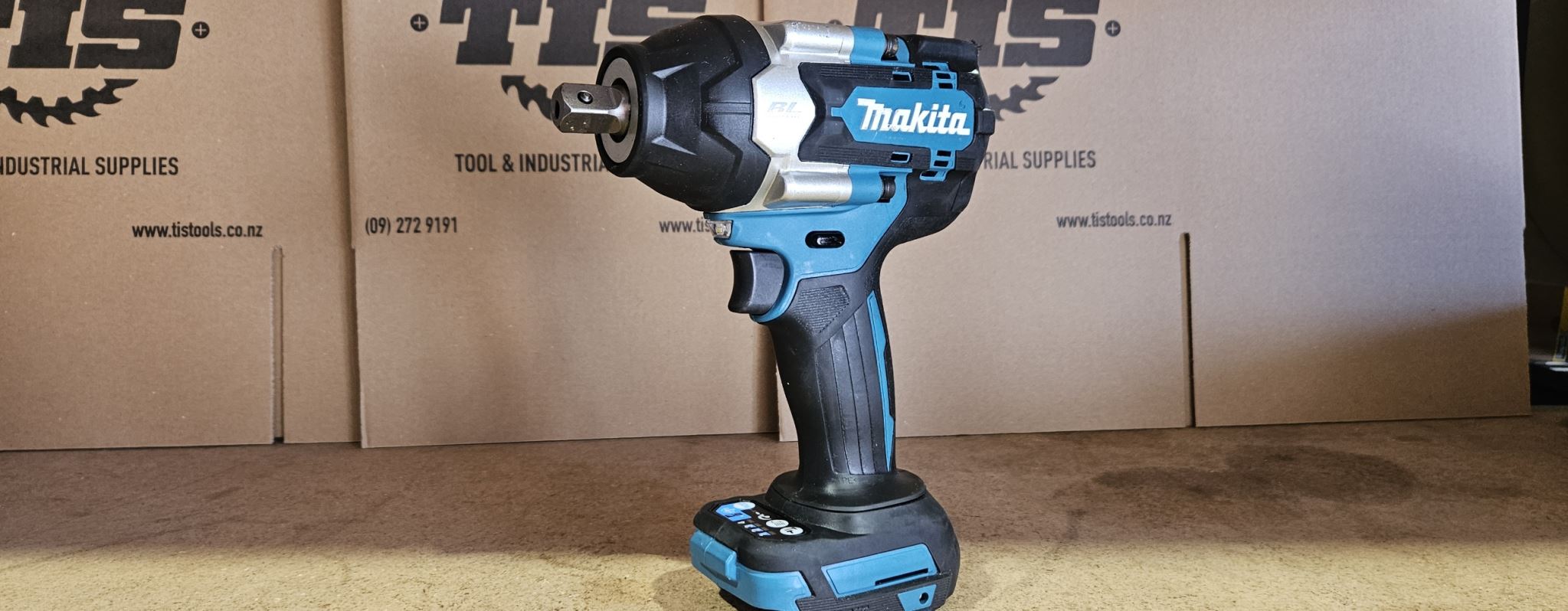 Makita Ex Demo 18V Lxt Brushless 4-Speed 1/2 in Square Drive Impact Wrench