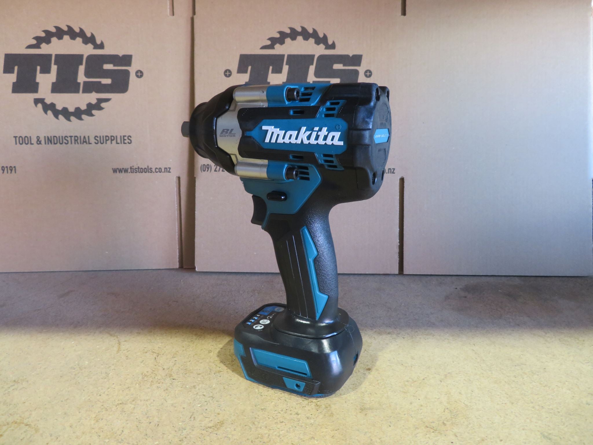 Makita Ex Demo 18V Lxt Brushless 4-Speed 1/2 in Square Drive Impact Wrench