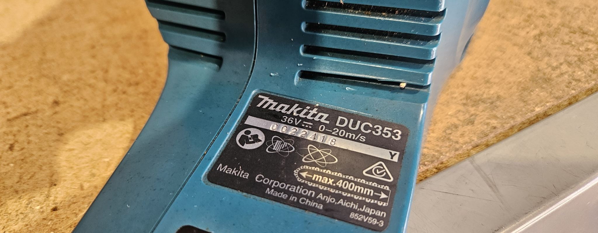 Makita 18Vx2 LXT BL CHAINSAW 350mm Ex Demo