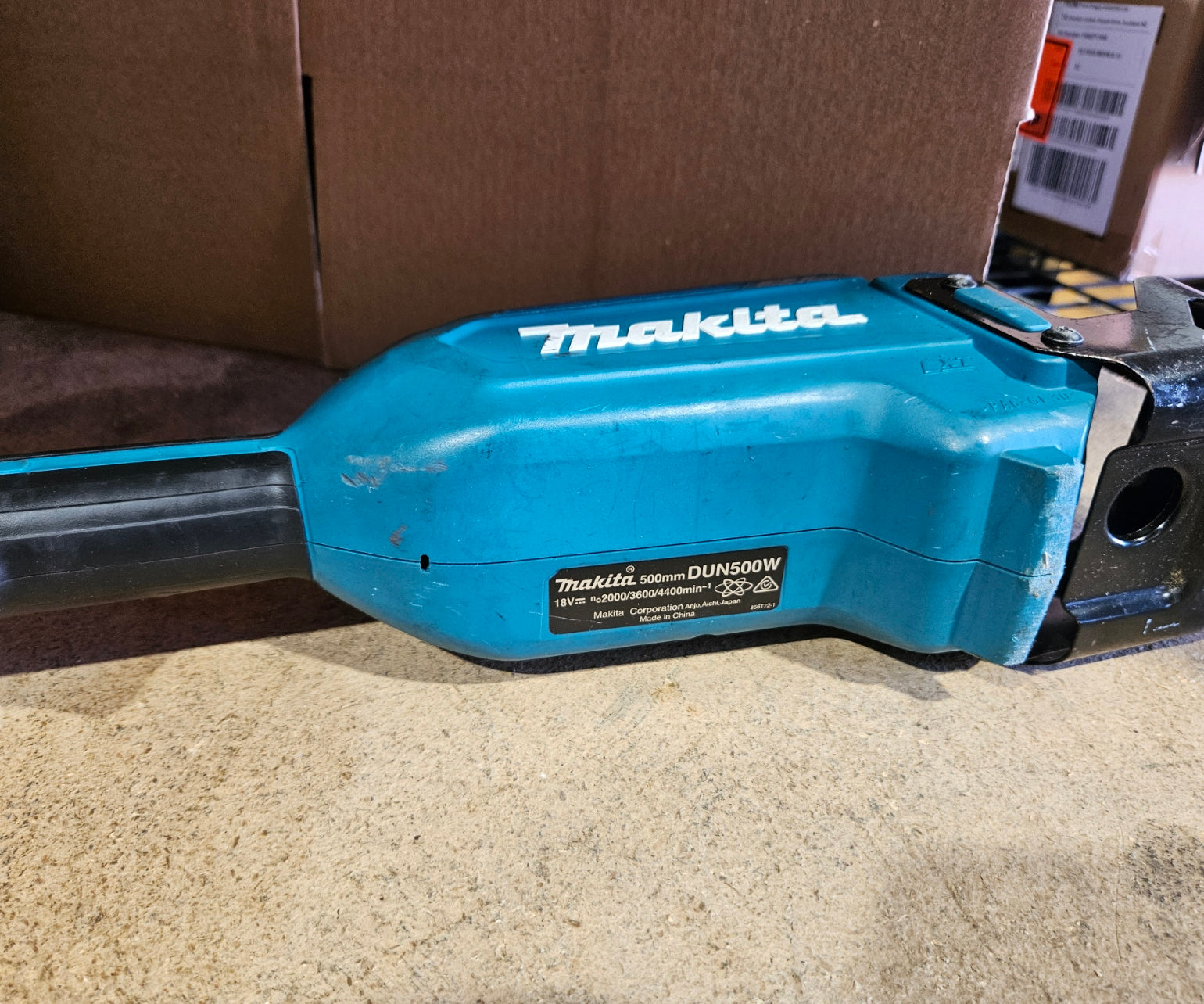 Makita 18V POLEHEDGE Angle 500mm Ex Demo