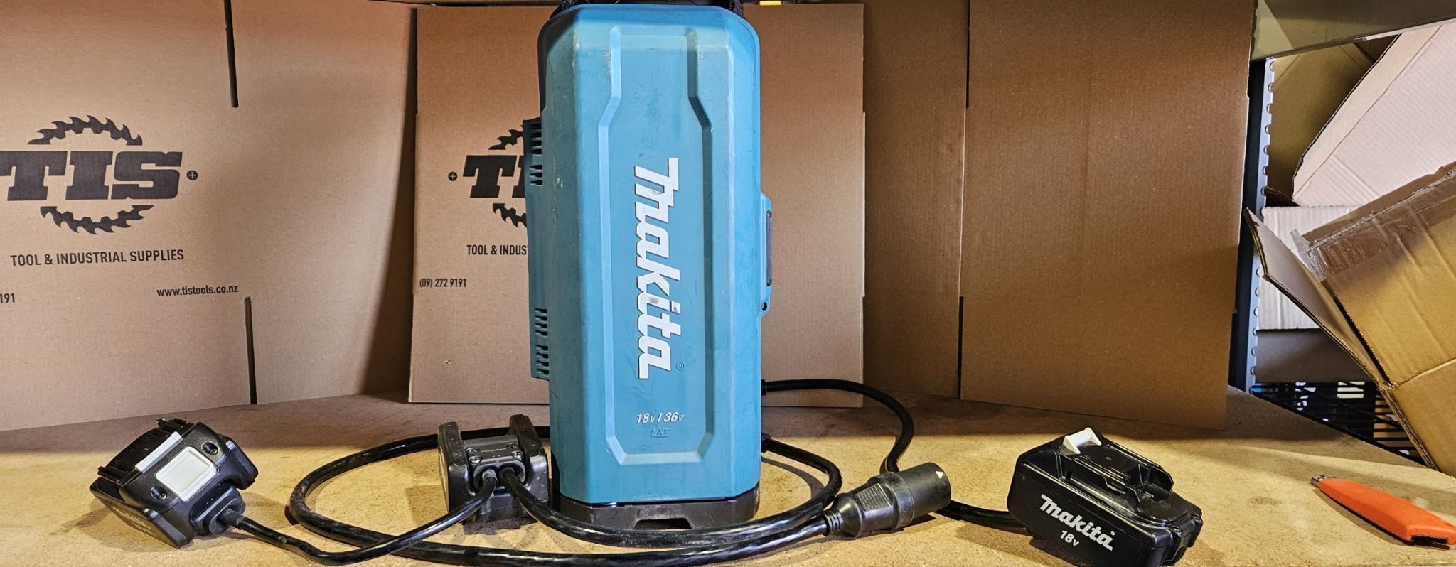 Makita BACKPACK BATTERY 5Ax4 191C49-0 Ex Demo