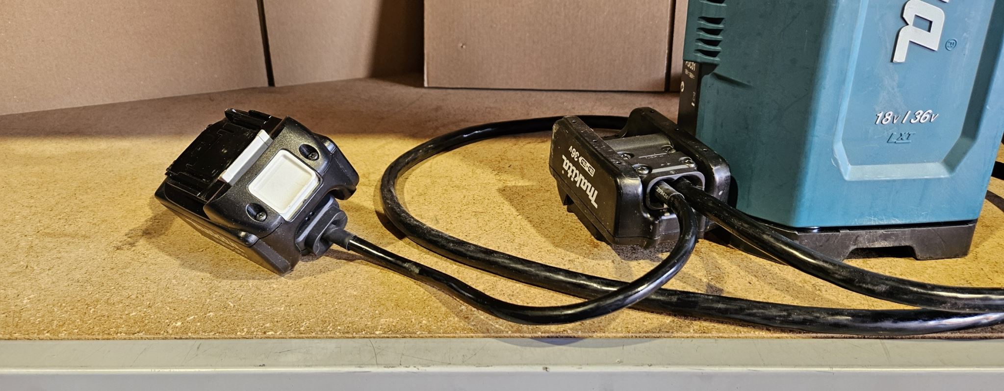 Makita BACKPACK BATTERY 5Ax4 191C49-0 Ex Demo