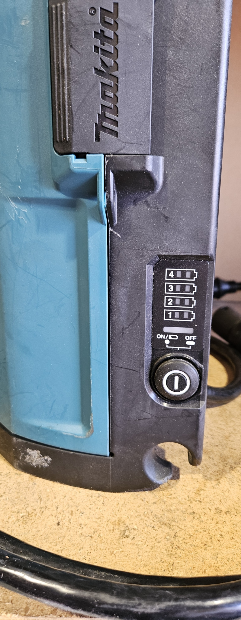 Makita BACKPACK BATTERY 5Ax4 191C49-0 Ex Demo