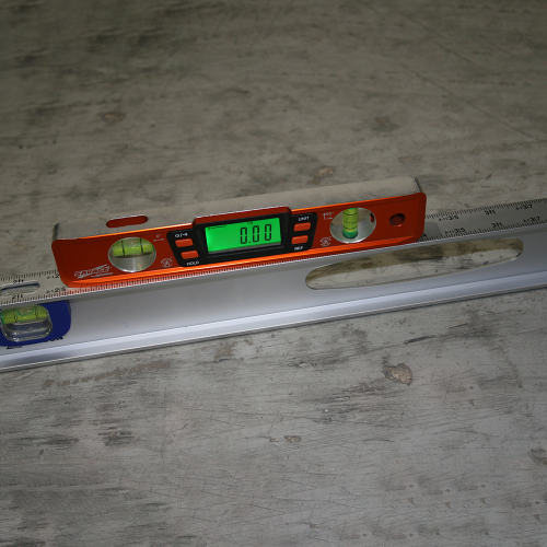 SWANSON 225mm Savage Digital Torpedo Level