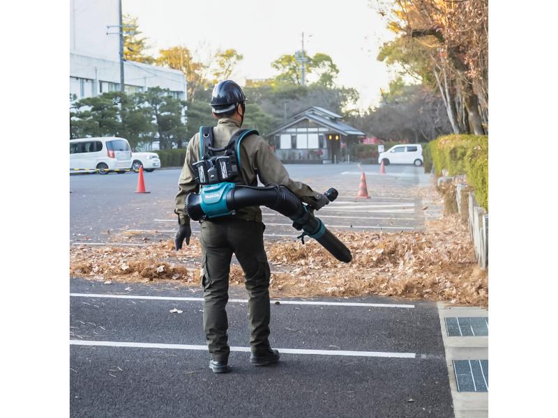 Makita 40Vmax XGT Brushless Backpack Blower
