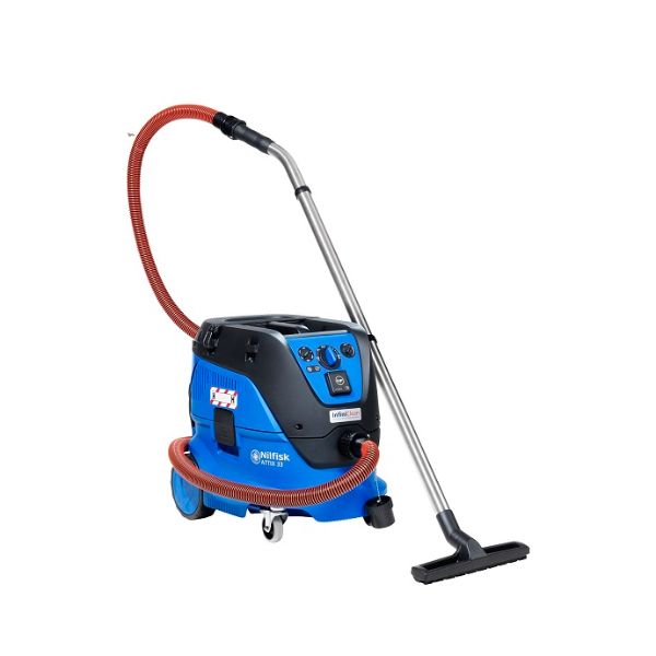 NILFISK WET & DRY H-CLASS VACUUM WITH POWER SOCKET